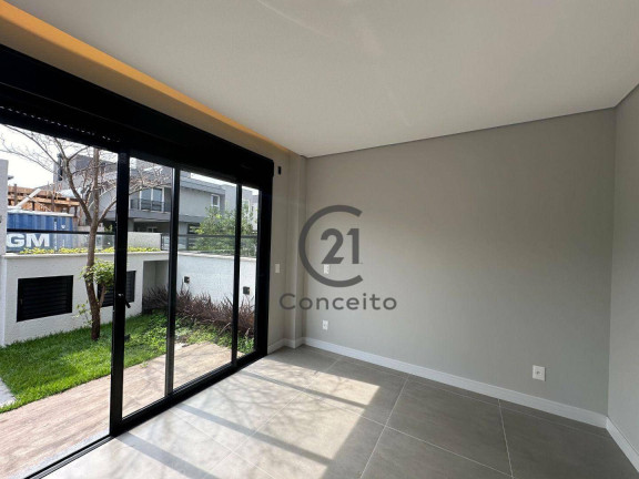 Imagem Casa com 3 Quartos à Venda, 238 m² em Lagoa Da Conceição - Florianópolis Imagem Casa com 3 Quartos à Venda, 238 m² em Lagoa Da Conceição - Florianópolis