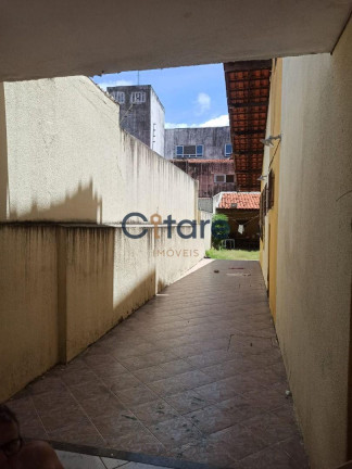 Imagem Casa com 3 Quartos à Venda, 320 m² em Tauape - Fortaleza