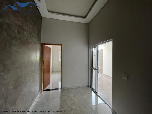 Imagem Casa com 3 Quartos à Venda, 180 m² em Parque São Pedro - Sarandi