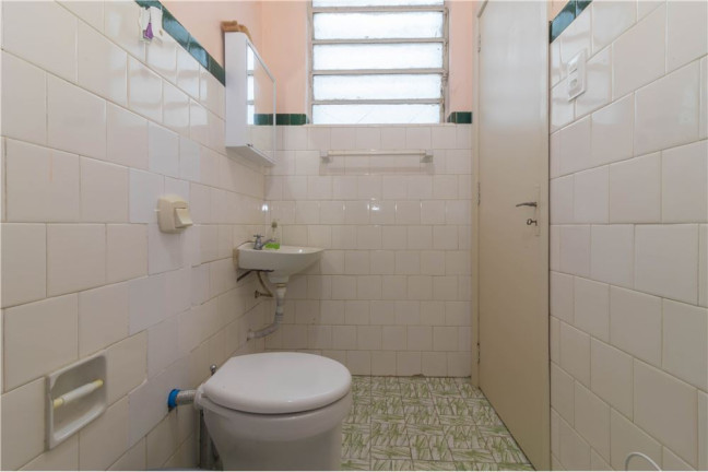 Imagem Imóvel com 1 Quarto à Venda, em Cidade Baixa - Porto Alegre Imagem Imóvel com 1 Quarto à Venda, em Cidade Baixa - Porto Alegre
