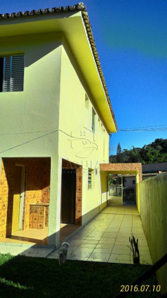 Sobrado com 2 Quartos à Venda, 121 m² em Perequê Mirim - Ubatuba