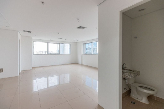 Sala Comercial à Venda, 50 m² em Santana - São Paulo
