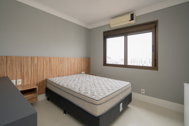 Imagem Apartamento com 2 Quartos à Venda, 67 m² em Passo Da Areia - Porto Alegre