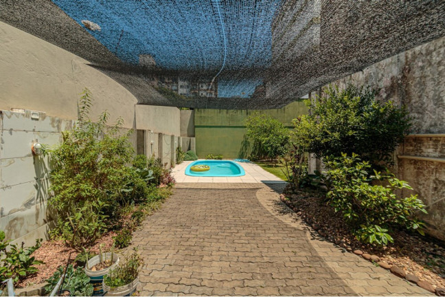 Imagem Casa com 3 Quartos à Venda, 177 m² em Menino Deus - Porto Alegre Imagem Casa com 3 Quartos à Venda, 177 m² em Menino Deus - Porto Alegre