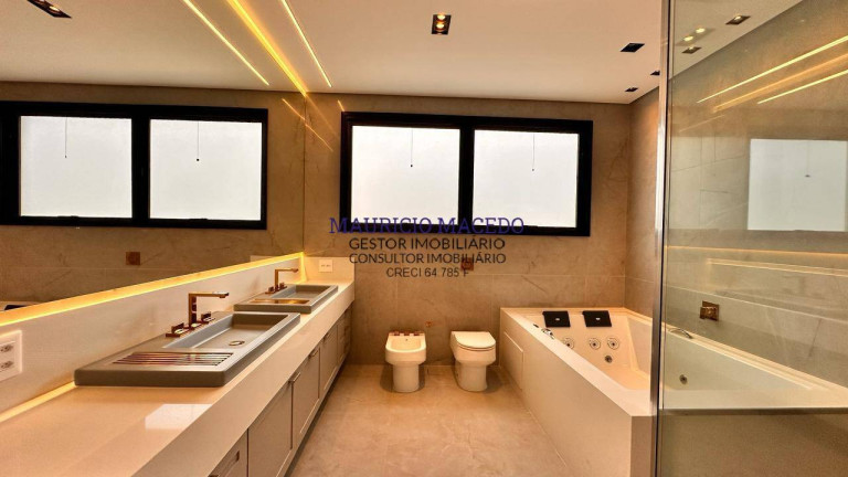 Imagem Casa com 4 Quartos à Venda, 730 m² em Alphaville - Santana De Parnaíba Imagem Casa com 4 Quartos à Venda, 730 m² em Alphaville - Santana De Parnaíba