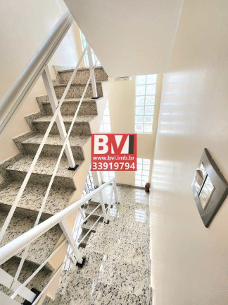 Imagem Casa com 2 Quartos à Venda, 160 m² em Jardim América - Rio De Janeiro Imagem Casa com 2 Quartos à Venda, 160 m² em Jardim América - Rio De Janeiro