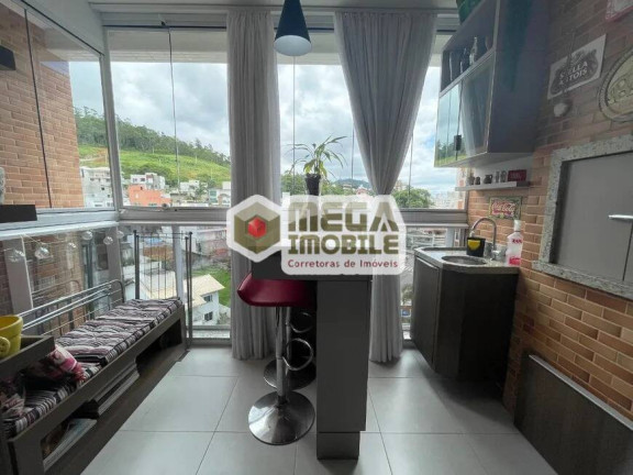 Apartamento com 3 Quartos à Venda, 121 m² em Córrego Grande - Florianópolis