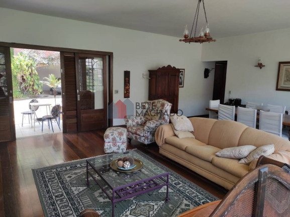 Imagem Casa com 3 Quartos à Venda, 210 m² em Albuquerque - Teresópolis Imagem Casa com 3 Quartos à Venda, 210 m² em Albuquerque - Teresópolis