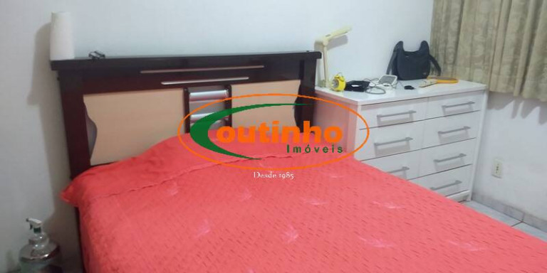 Imagem Apartamento com 4 Quartos à Venda, 108 m² em Tijuca - Rio De Janeiro Imagem Apartamento com 4 Quartos à Venda, 108 m² em Tijuca - Rio De Janeiro