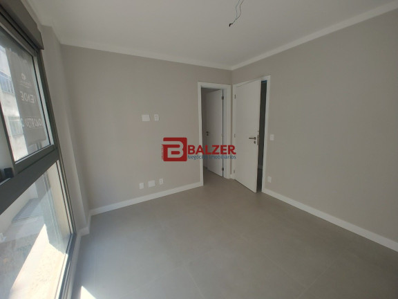 Imagem Apartamento com 3 Quartos à Venda, 132 m² em Centro - Florianópolis Imagem Apartamento com 3 Quartos à Venda, 132 m² em Centro - Florianópolis