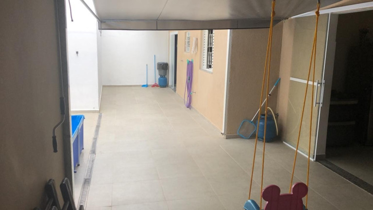 Imagem Sobrado com 3 Quartos à Venda, 210 m² em Santana - Pindamonhangaba