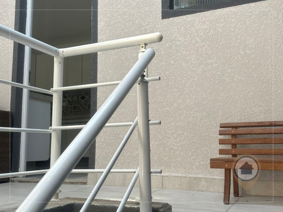 Imagem Casa com 4 Quartos à Venda, 220 m² em Jardim Leda - Guarulhos