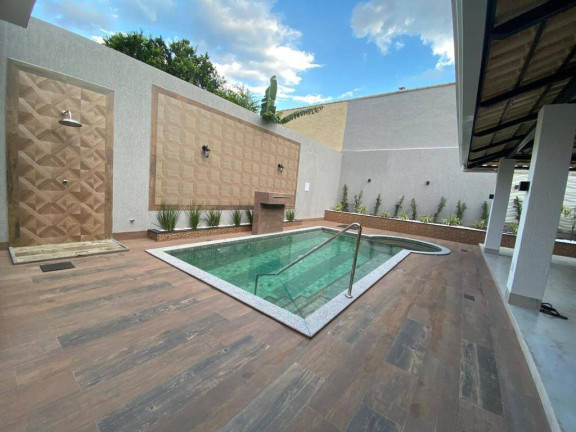 Imagem Casa com 3 Quartos à Venda, 290 m² em Bandeirante - Caldas Novas