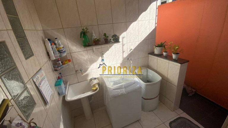 Imagem Casa com 3 Quartos à Venda, 210 m² em Vila Barcelona - Sorocaba Imagem Casa com 3 Quartos à Venda, 210 m² em Vila Barcelona - Sorocaba