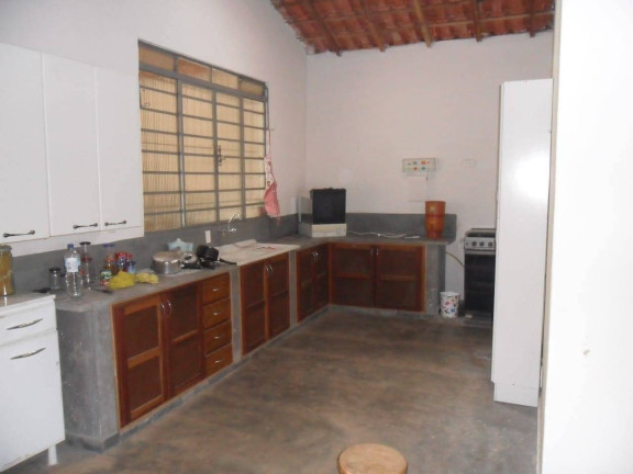Imagem Chácara com 3 Quartos à Venda, 24.200 m² em Taubaté