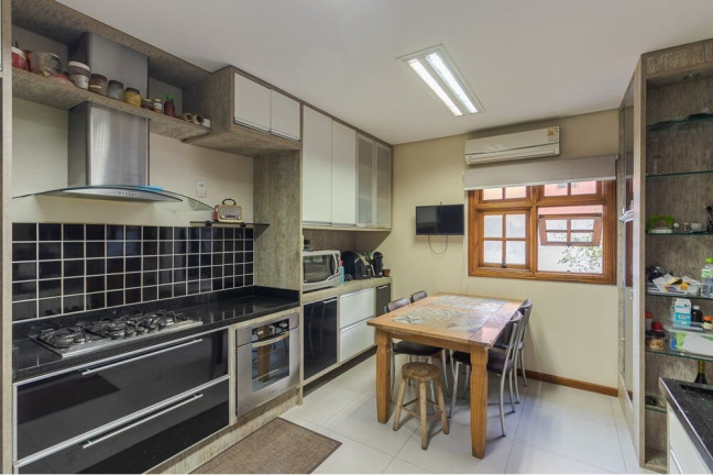 Imagem Casa de Condomínio com 4 Quartos à Venda, 238 m² em Bela Vista - Porto Alegre Imagem Casa de Condomínio com 4 Quartos à Venda, 238 m² em Bela Vista - Porto Alegre