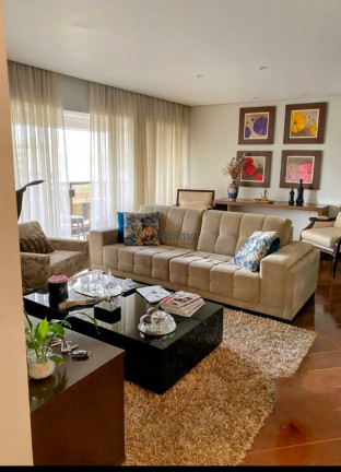 Imóvel com 3 Quartos para Alugar, 218 m² em Cambuí - Campinas