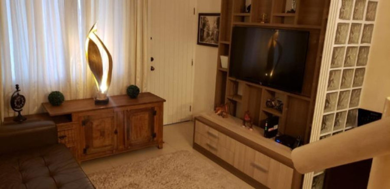 Sobrado com 2 Quartos à Venda, 76 m² em Vila Ema - São Paulo