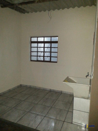 Imagem Casa com 1 Quarto à Venda, 150 m² em Jardim Santa Esmeralda - Sorocaba Imagem Casa com 1 Quarto à Venda, 150 m² em Jardim Santa Esmeralda - Sorocaba