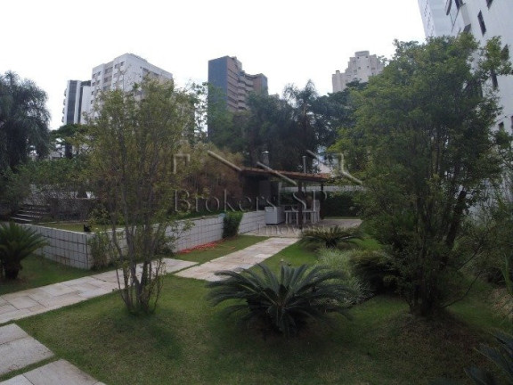 Imagem Apartamento com 4 Quartos à Venda ou Locação, em Moema - São Paulo Imagem Apartamento com 4 Quartos à Venda ou Locação, em Moema - São Paulo