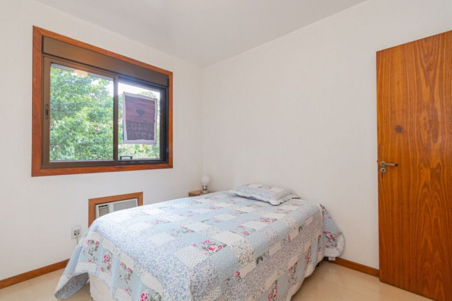 Imagem Imóvel com 3 Quartos à Venda, 100 m² em Moinhos De Vento - Porto Alegre