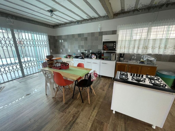 Imagem Casa com 4 Quartos à Venda, 232 m² em Governador Celso Ramos - Governador Celso Ramos