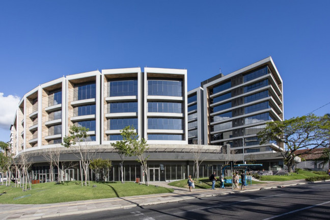 Sala Comercial à Venda, 52 m² em Tristeza - Porto Alegre