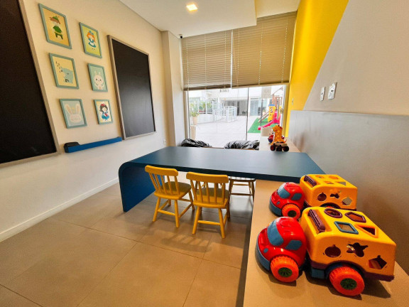 Apartamento com 2 Quartos à Venda, 83 m² em Abraão - Florianópolis