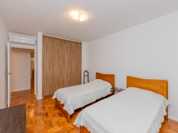 Imagem Apartamento com 4 Quartos à Venda, 223 m² em Pinheiros - São Paulo Imagem Apartamento com 4 Quartos à Venda, 223 m² em Pinheiros - São Paulo
