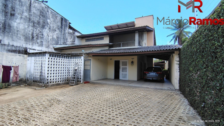 Casa com 5 Quartos à Venda, 254 m² em Sapiranga - Fortaleza
