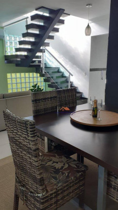Imagem Sobrado com 5 Quartos à Venda, 300 m² em Solemar - Praia Grande
