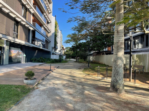 Imagem Apartamento com 2 Quartos à Venda, em Jurerê - Florianópolis Imagem Apartamento com 2 Quartos à Venda, em Jurerê - Florianópolis