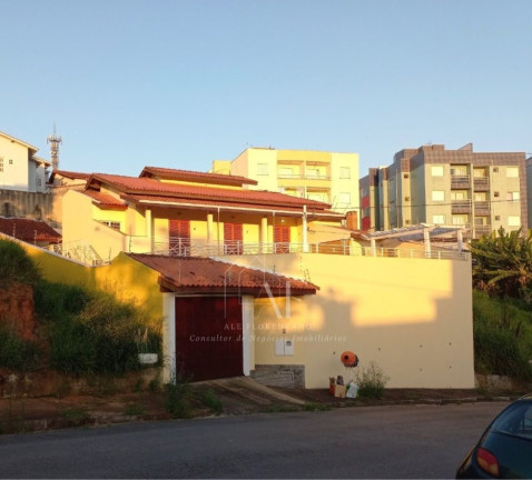 Imagem Casa com 4 Quartos à Venda, 280 m² em Jardim Do Lago - Bragança Paulista Imagem Casa com 4 Quartos à Venda, 280 m² em Jardim Do Lago - Bragança Paulista