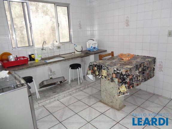 Imagem Casa com 5 Quartos à Venda, 180 m² em Jardim Monções - Santo André Imagem Casa com 5 Quartos à Venda, 180 m² em Jardim Monções - Santo André
