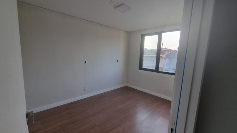 Imagem Casa com 3 Quartos à Venda, 120 m² em Campo De Santana - Curitiba