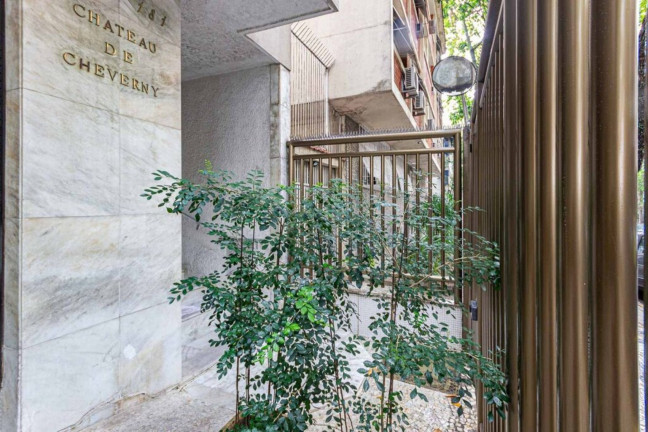 Imagem Imóvel com 2 Quartos à Venda, 90 m² em Copacabana - Rio De Janeiro Imagem Imóvel com 2 Quartos à Venda, 90 m² em Copacabana - Rio De Janeiro