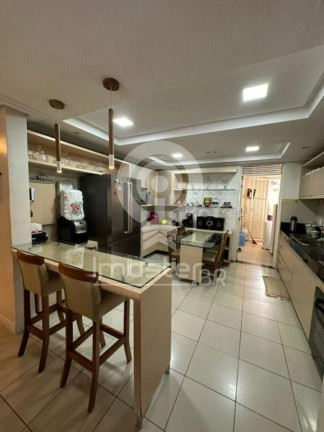 Imagem Casa com 5 Quartos à Venda, em Maraponga - Fortaleza Imagem Casa com 5 Quartos à Venda, em Maraponga - Fortaleza