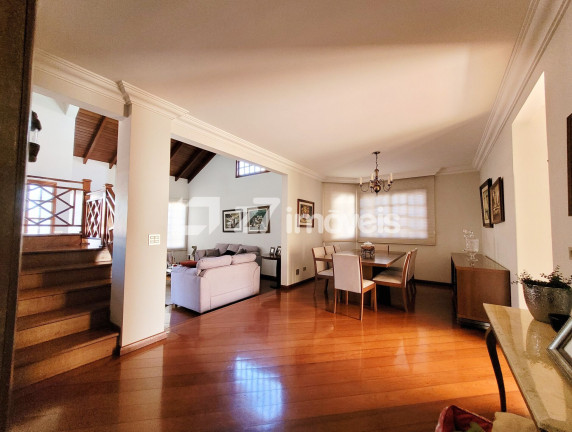 Imagem Sobrado com 4 Quartos à Venda, 323 m² em Zona 05 - Maringá Imagem Sobrado com 4 Quartos à Venda, 323 m² em Zona 05 - Maringá