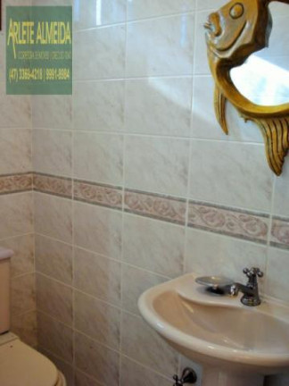 Imagem Apartamento com 3 Quartos para Alugar ou Temporada, 220 m² em Centro - Bombinhas Imagem Apartamento com 3 Quartos para Alugar ou Temporada, 220 m² em Centro - Bombinhas