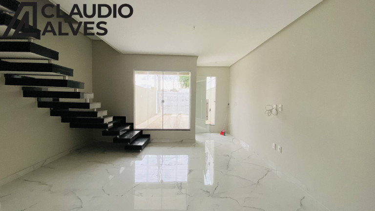 Imagem Casa com 3 Quartos à Venda, 111 m² em Mangabeira - Feira De Santana