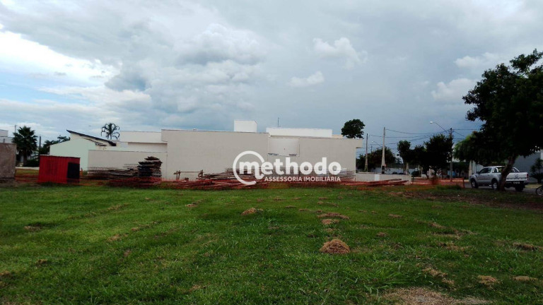 Terreno à Venda, 300 m² em João Aranha - Paulínia