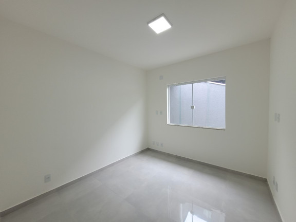 Casa com 3 Quartos à Venda, 120 m² em Praia De Itaipuaçu (itaipuaçu) - Maricá