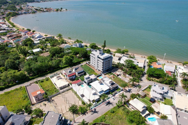 Imagem Casa com 2 Quartos à Venda, 130 m² em Praia De Fora - Palhoça