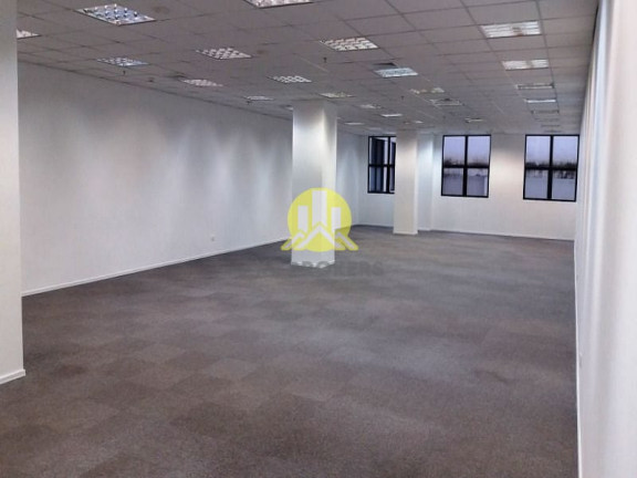 Imagem Sala Comercial à Venda, 939 m² em Centro - Curitiba Imagem Sala Comercial à Venda, 939 m² em Centro - Curitiba