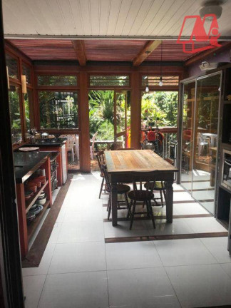 Imagem Casa com 3 Quartos à Venda, 450 m² em Bela Vista - Porto Alegre
