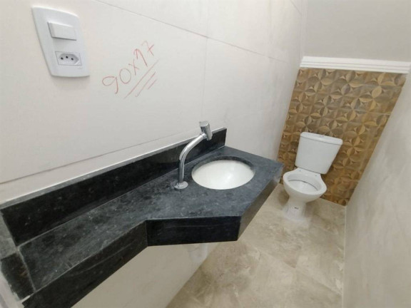 Imagem Casa com 2 Quartos à Venda, 54 m² em Guilhermina - Praia Grande Imagem Casa com 2 Quartos à Venda, 54 m² em Guilhermina - Praia Grande