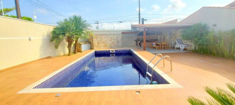 Casa com 3 Quartos à Venda, 558 m² em São João Batista - Peruíbe