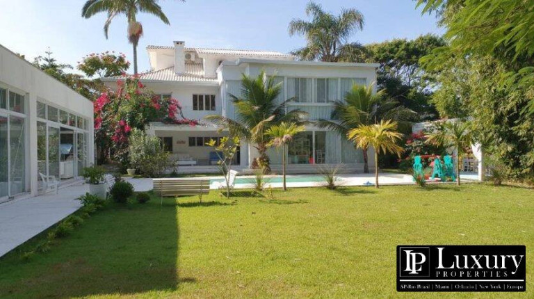 Imagem Casa com 7 Quartos à Venda, em Praia Brava - Florianópolis Imagem Casa com 7 Quartos à Venda, em Praia Brava - Florianópolis