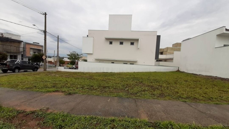 Terreno à Venda, 195 m² em Cajuru Do Sul - Sorocaba