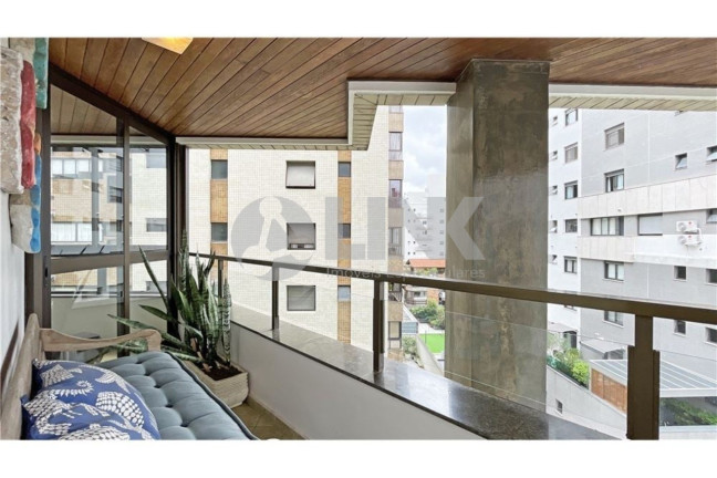 Imagem Apartamento com 3 Quartos à Venda, 210 m² em Bela Vista - Porto Alegre